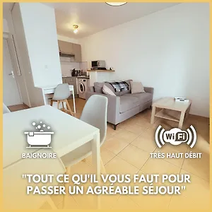 Résidence Privé Avec Parking Wifi Clim Piscine Appartement